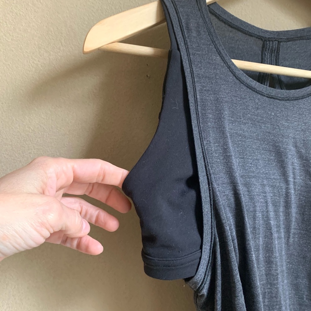 EUC✨Lululemon Built In Bra Top - Picture 4 of 12